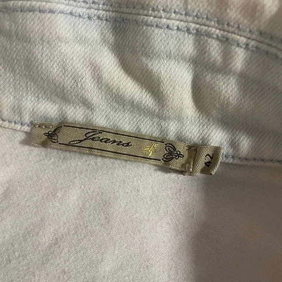 Women's Cream White Denim Jacket - Picture 10 of 10